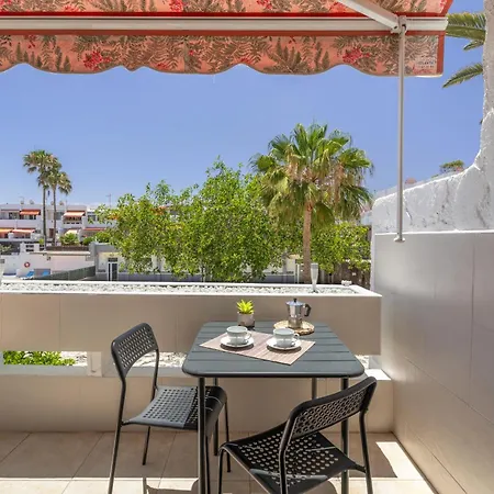 Greta Costa Del Silencio